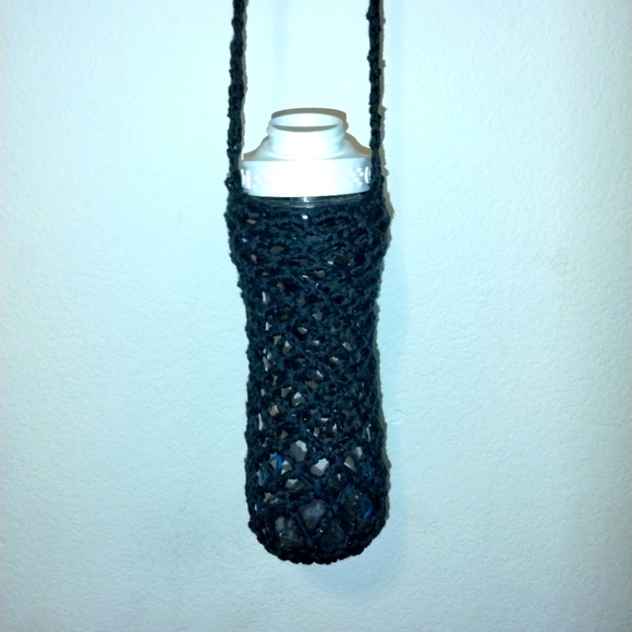 Crochet Cirkul bottle holder NWOT - Picture 1 of 2